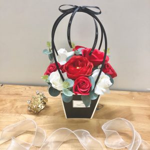 Giỏ hoa lụa hàn Quốc
