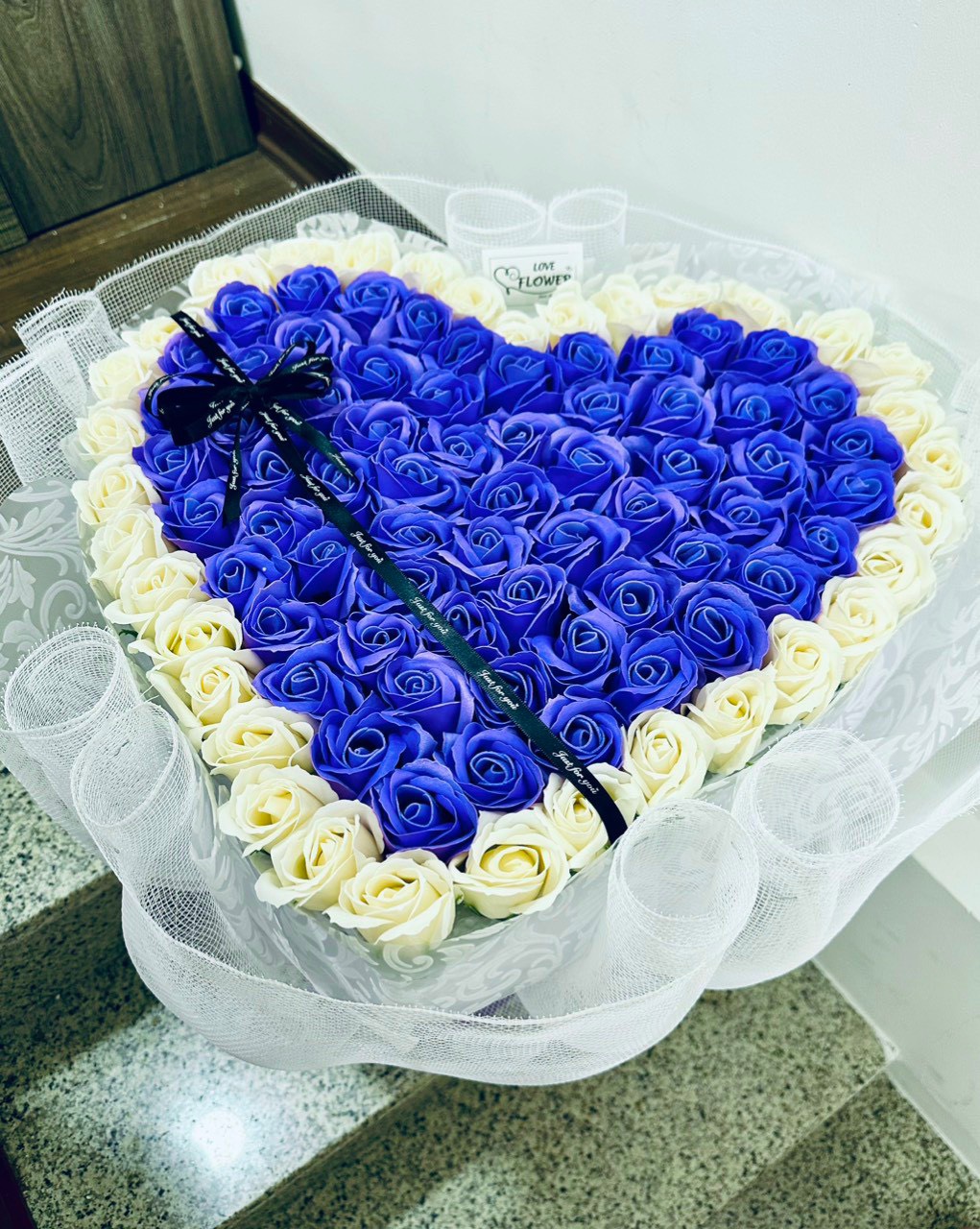 Bó hoa hồng sáp xanh 99 bông - Ảnh 3
