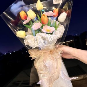 Bó hoa Tulip hoa hồng sáp cao cấp