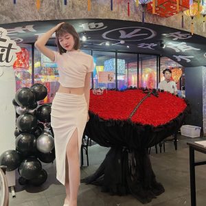 Hoa hồng sáp 999 bông màu đỏ trái tim