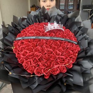 Bó hoa công chúa 99 bông hoa hồng sáp